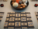 7004003 Placemats in stof - dierenpatroon - zandgeel/zwart <!DOCTYPE HTML PUBLIC "-//W3C//DTD HTML 4.0 Transitional//EN">
<html><head>
<meta content="text/html; charset=unicode" http-equiv="Content-Type" />
</head>
<body><p>De <strong>monastrell uit de Sant Mateu</strong> vallei is waarschijnlijk een van de oudste wijngaarden op het eiland en overleeft al tientallen jaren op Ibiza.</p>
<p>De prachtige <strong>OJO DE IBIZA Ros&eacute;</strong> wijngaard geeft ons delicate en subtiele druiven die perfect zijn voor onze hoogwaardige ros&eacute;. Een heldere koraalroze klassieke ros&eacute; met een uitstekende spanning, zuiverheid en wat gestructureerde tannines.</p>
<p>Zeer elegant en zacht sprekend met een mineraal randje. Een vleugje rozenbottel met citrus- en aardbeiensmaken. Een perfecte ros&eacute;wijn om de zonsondergang mee toe te juichen.</p></body></html> 7004003-01.jpg